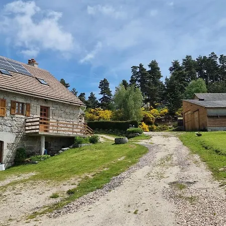 Гостевой дом Les Du Saladou Val-d'Arcomie